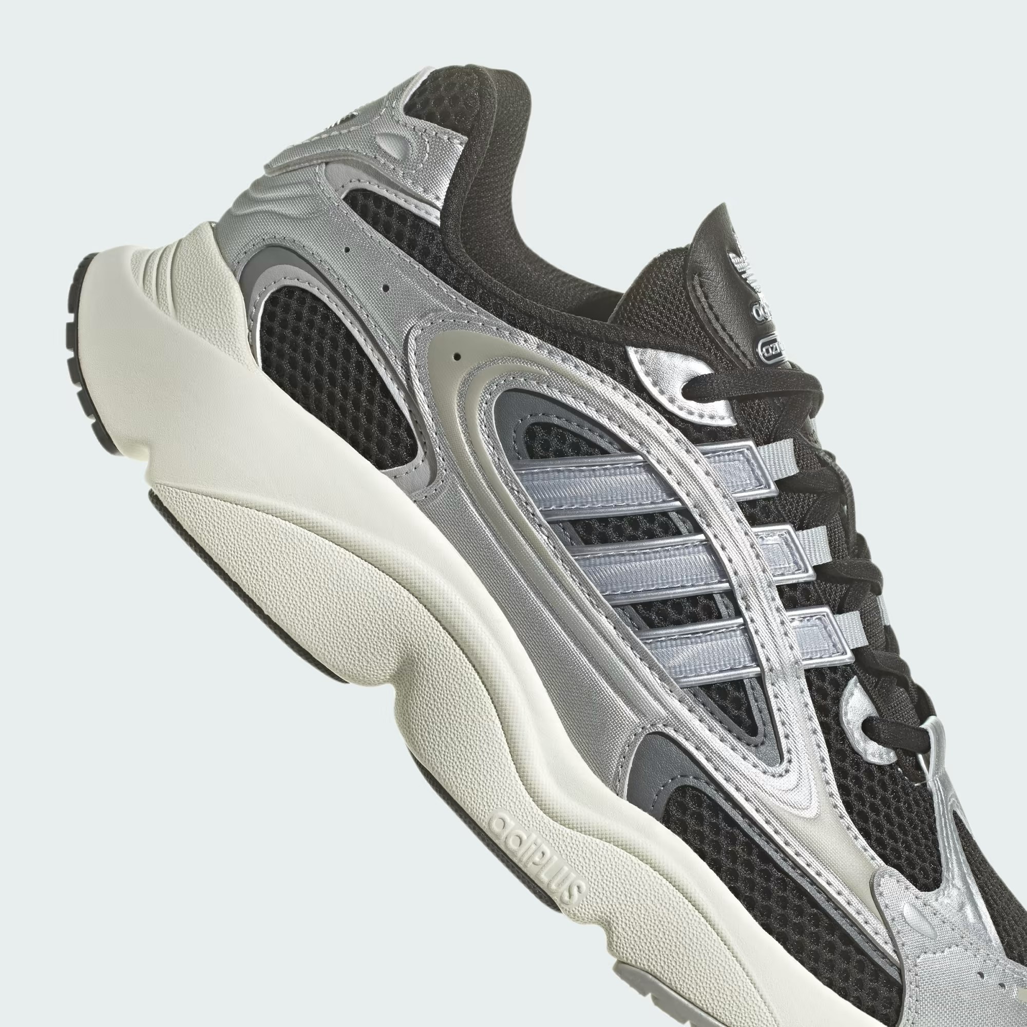 adidas Ozmillen "Oreo" adidas Ozmillen "Oreo"