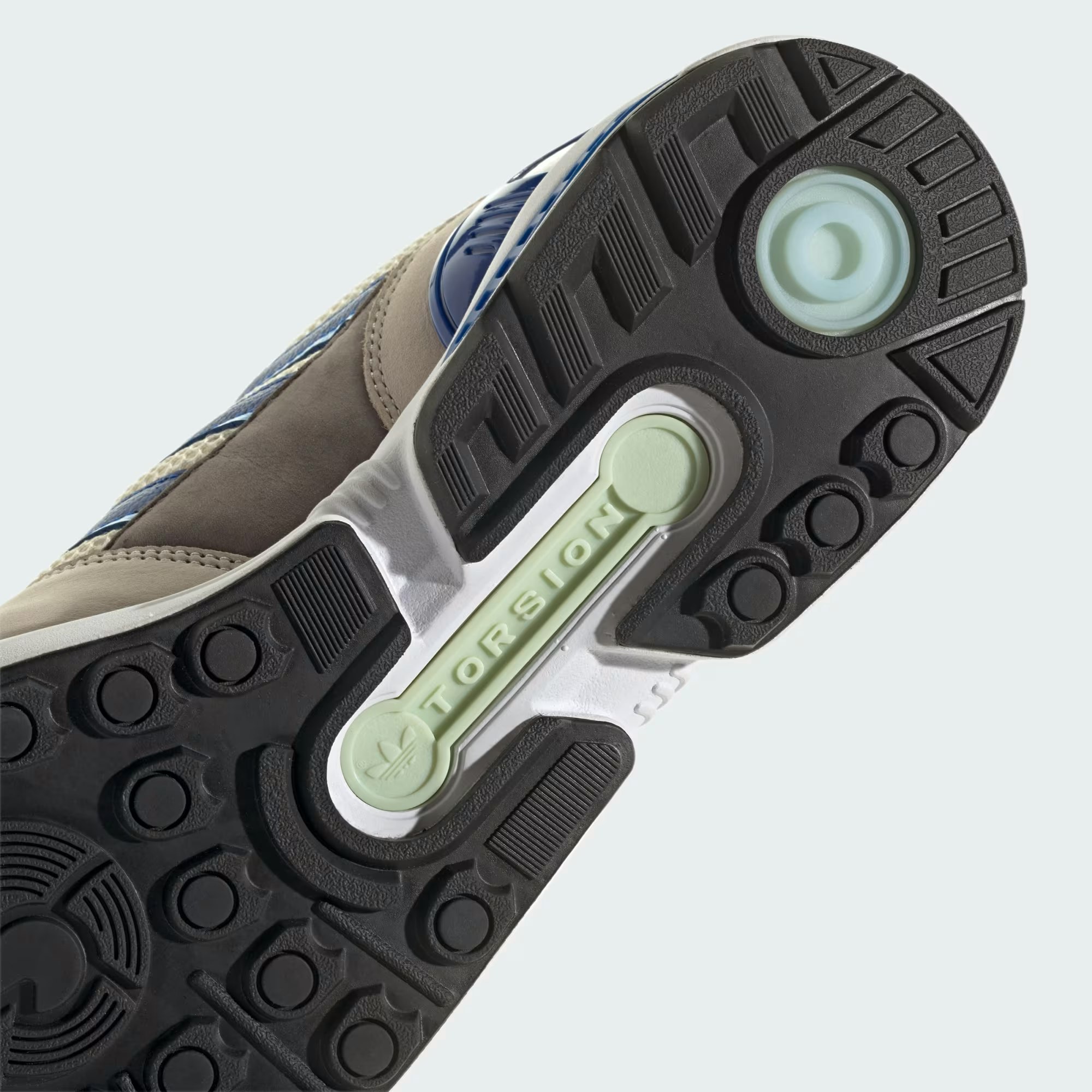 adidas ZX 8000 "Royal Blue" adidas ZX 8000 "Royal Blue"