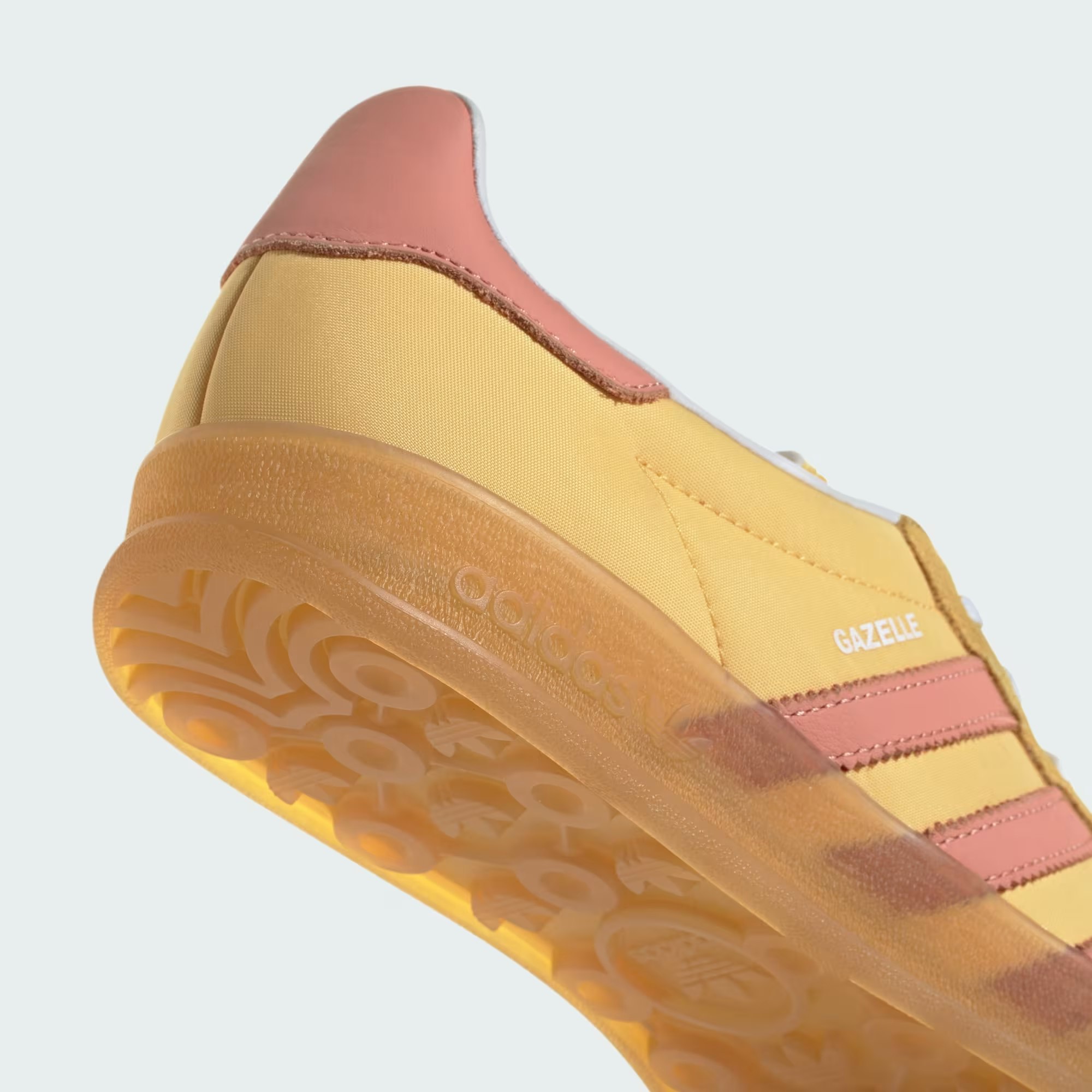 adidas Gazelle Indoor "Semi Spark" adidas Gazelle Indoor "Semi Spark"