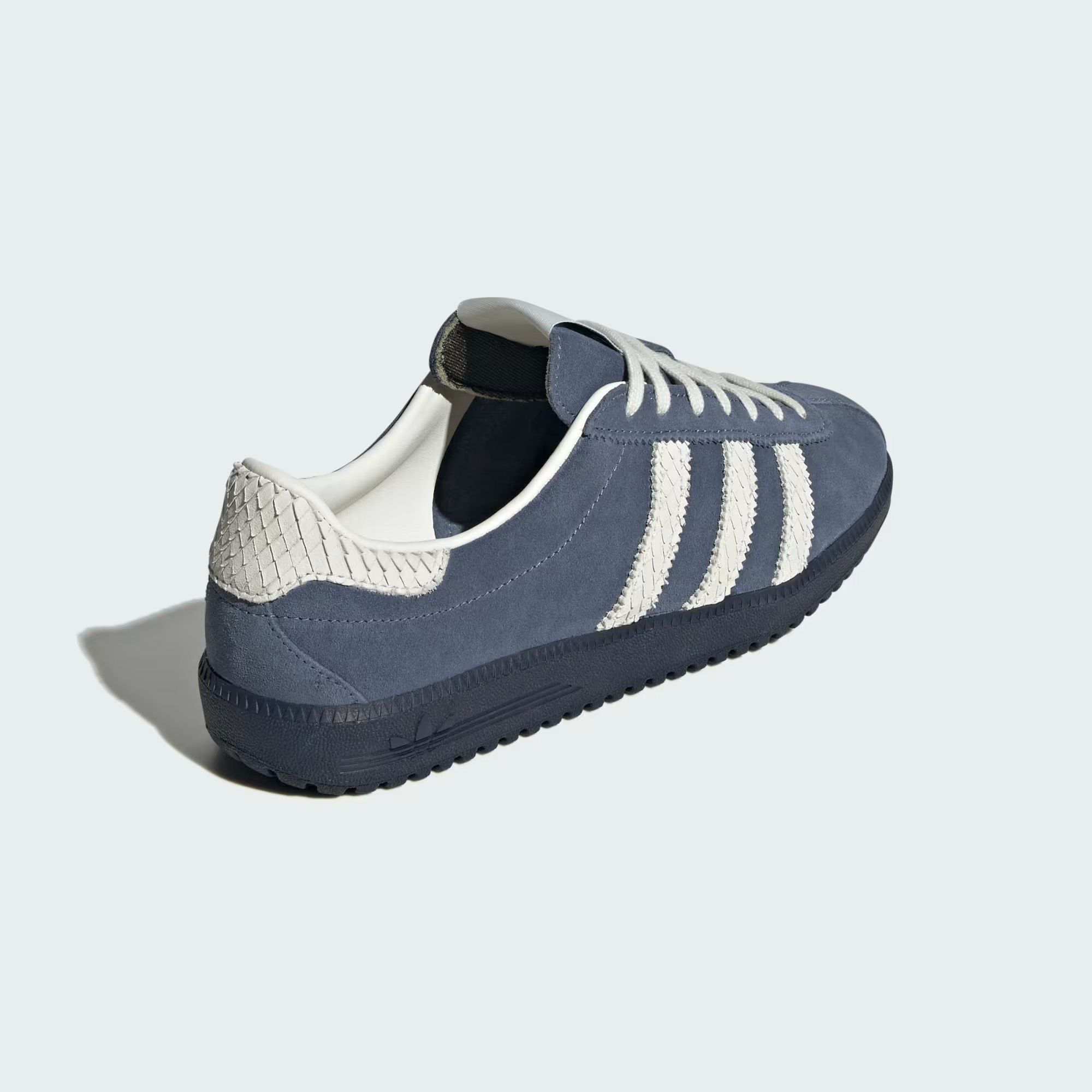 adidas Bermuda "Night Indigo"