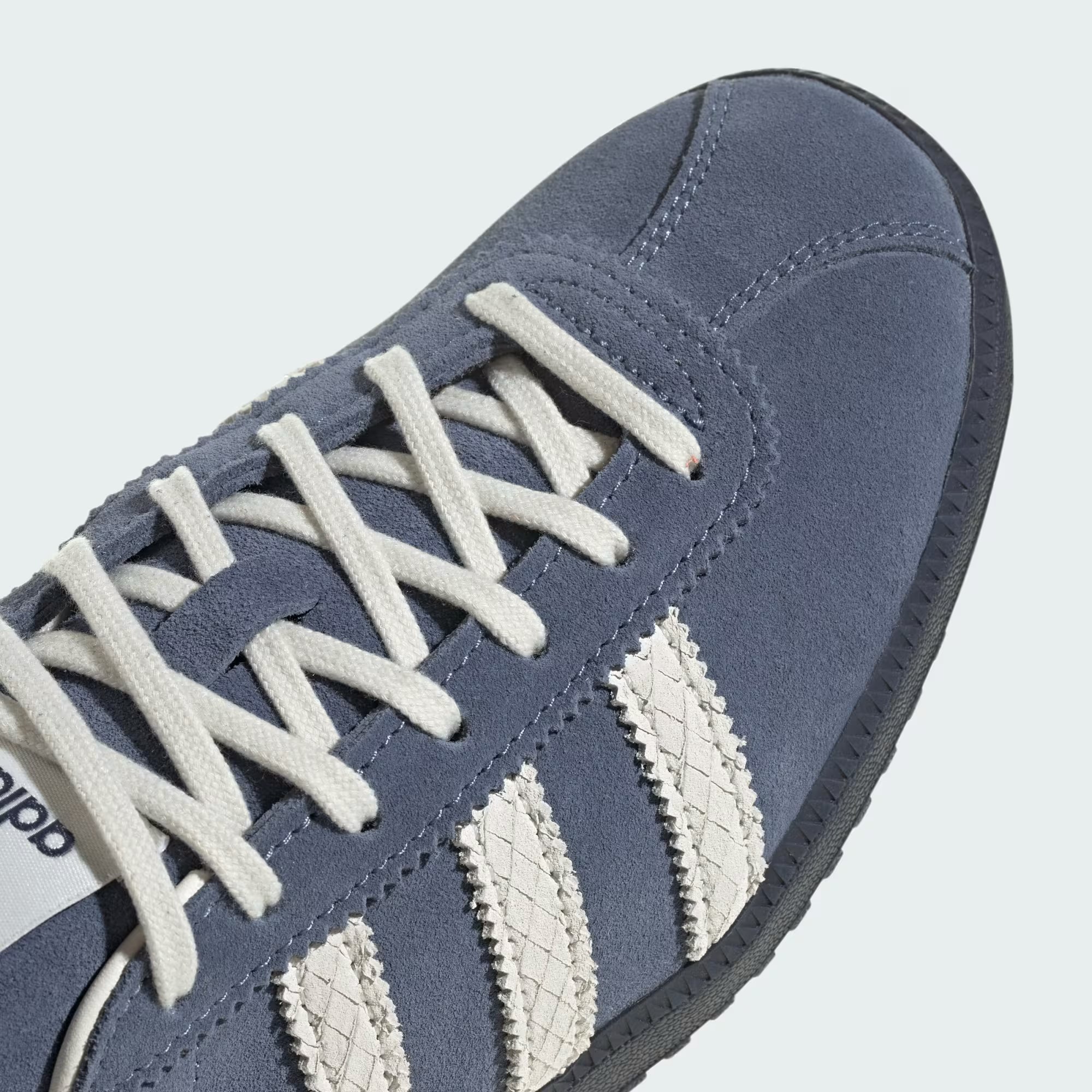 adidas Bermuda "Night Indigo"