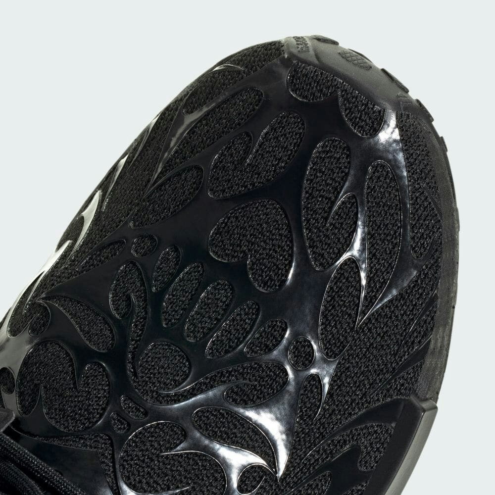 Star Wars x Nanzuka x adidas NMD R1 "Darth Vader"