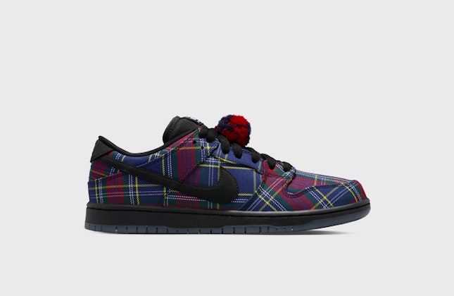Nardwuar x Nike SB Dunk Low Red Blue Nardwuar x Nike SB Dunk Low Red Blue