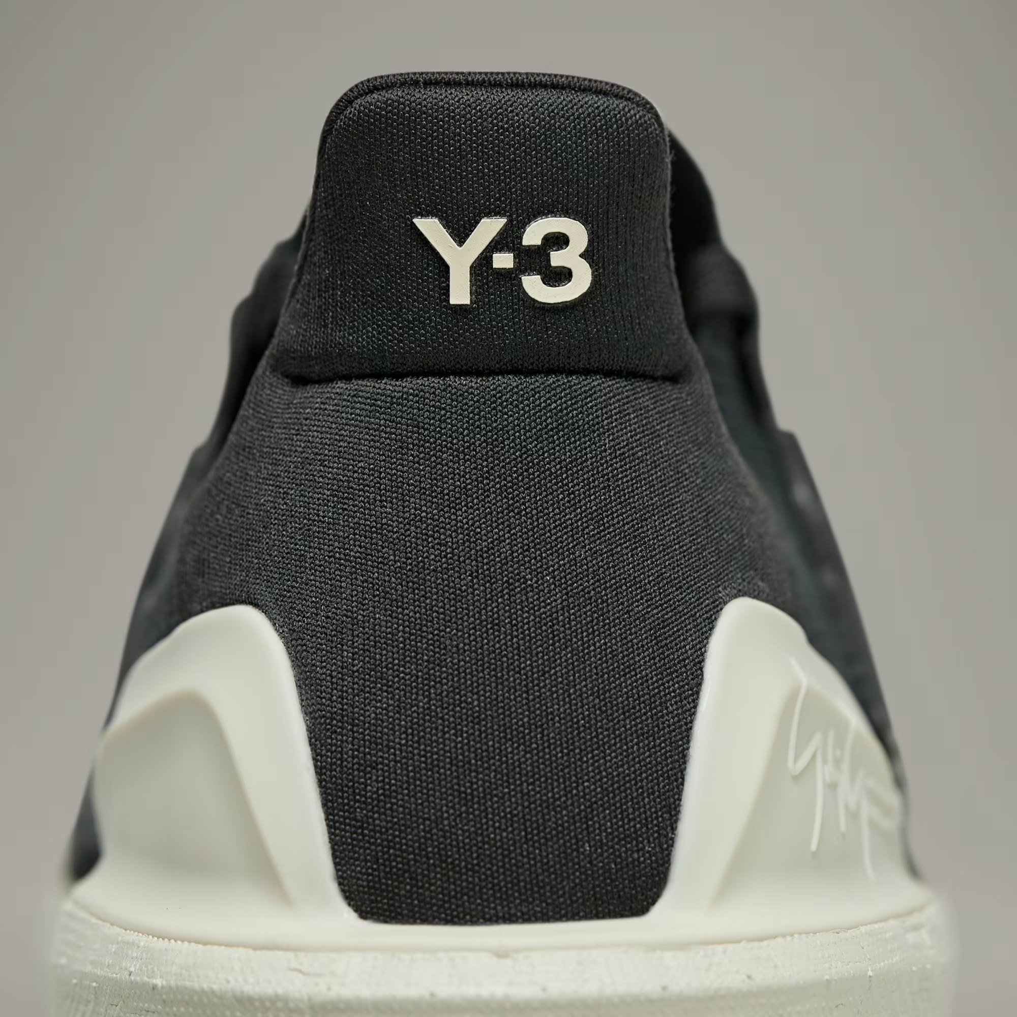 Y-3 x adidas Ultra Boost 5 "Core Black"