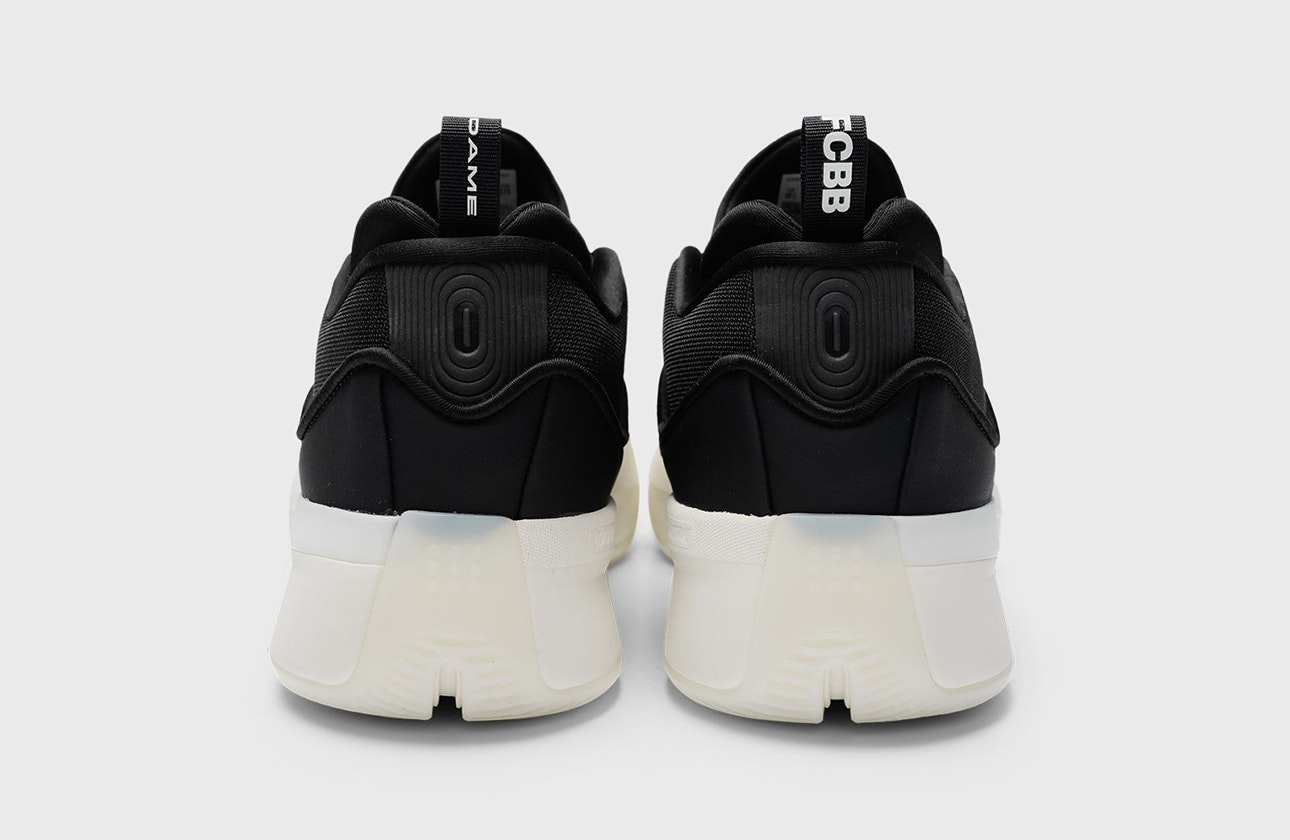 BSTN x FC Bayern München x adidas Dame 9 "Core Black" BSTN x FC Bayern München x adidas Dame 9 "Core Black"