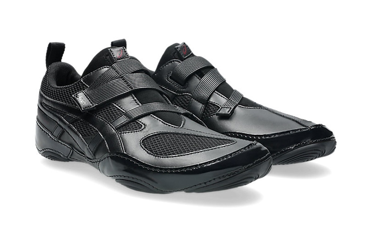 Issey Miyake x Asics Hyper Taping Black