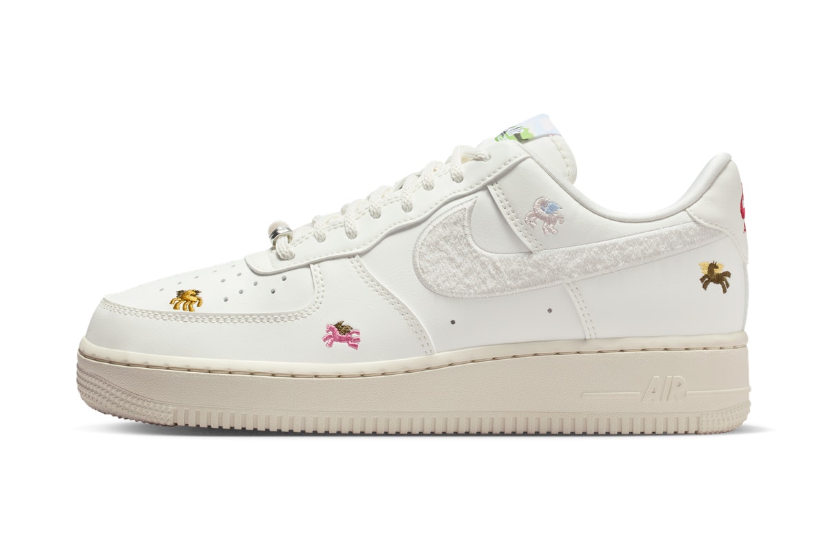 Nike Air Force 1 Low Pegasus Pack Sail