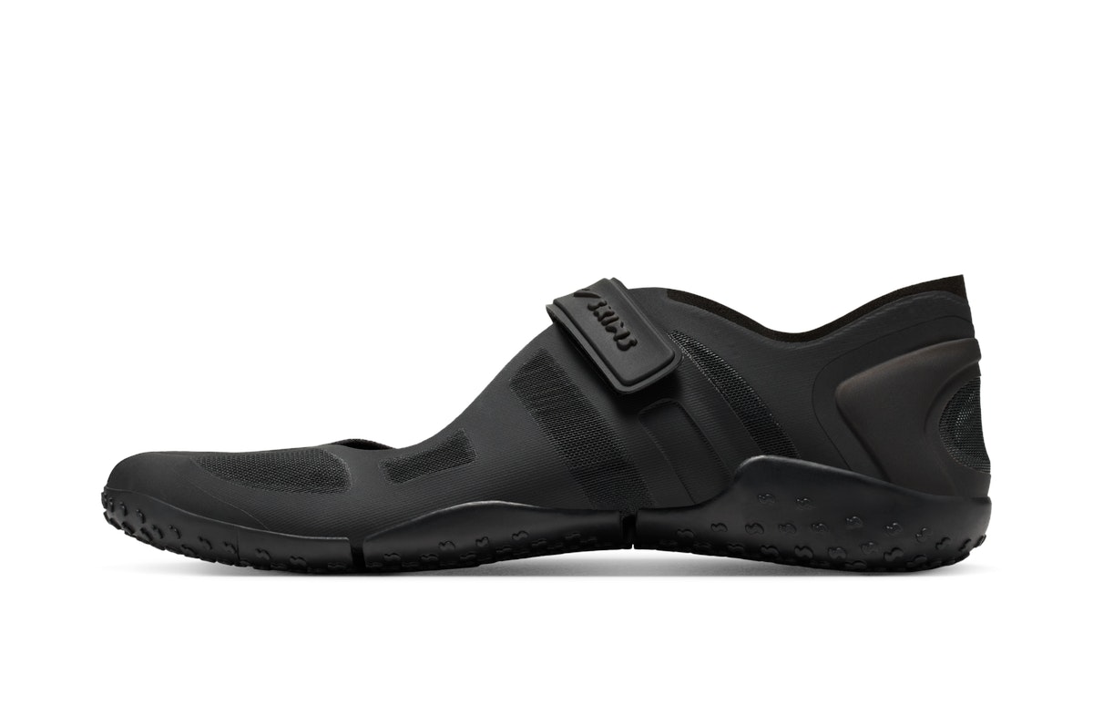 SKIMS x Nike Rift Mesh Black