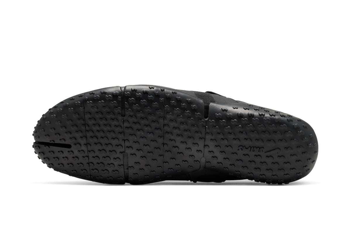 SKIMS x Nike Rift Mesh Black