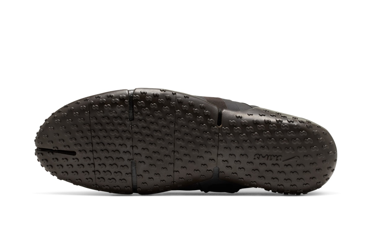 SKIMS x Nike Rift Mesh Velvet Brown