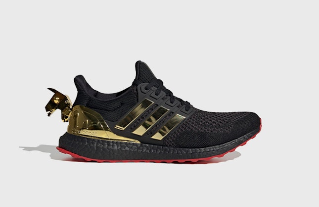 Fortnite x adidas Ultra Boost "Victory Crown" (Core Black) Fortnite x adidas Ultra Boost "Victory Crown" (Core Black)