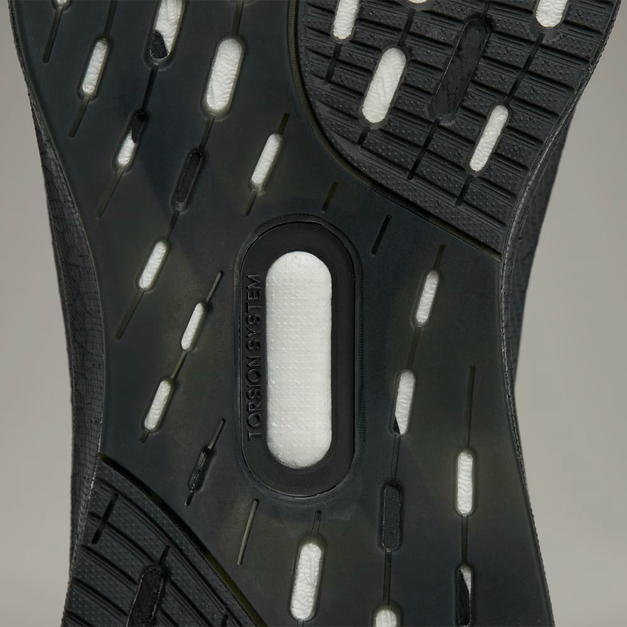 Y-3 x adidas Ultraboost 5 "Carbon"