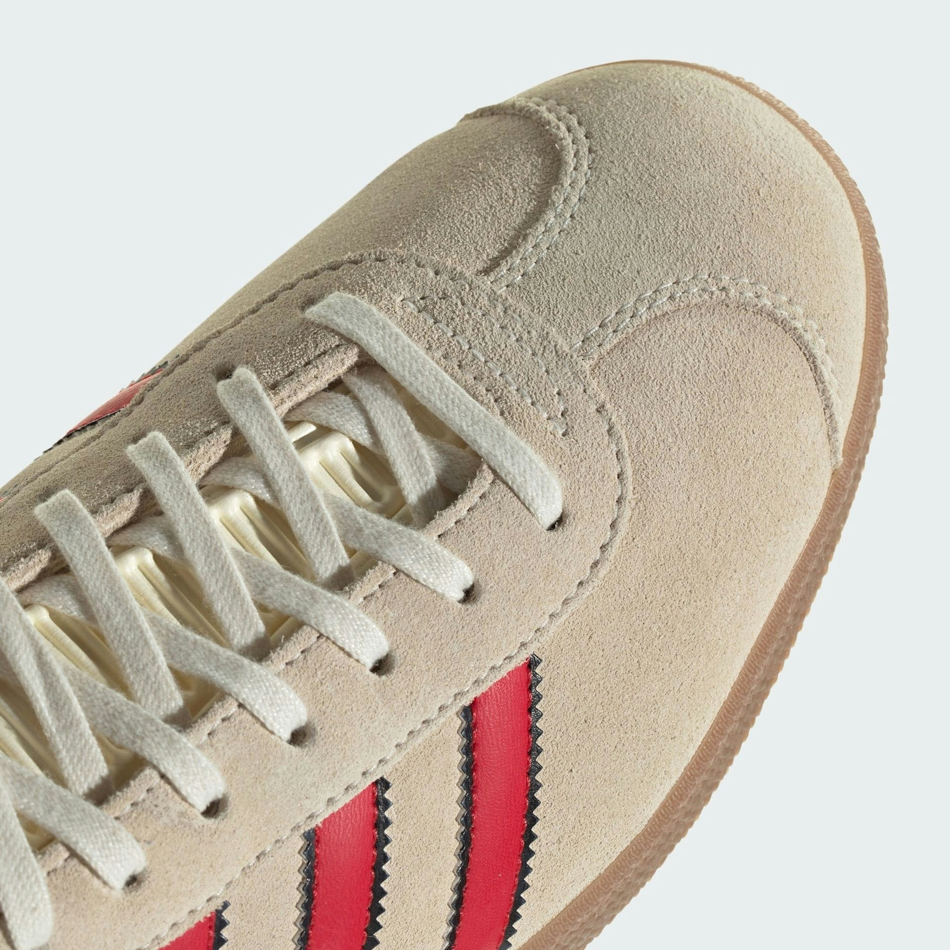 Manchester United x adidas Gazelle Terrace "Crew White"