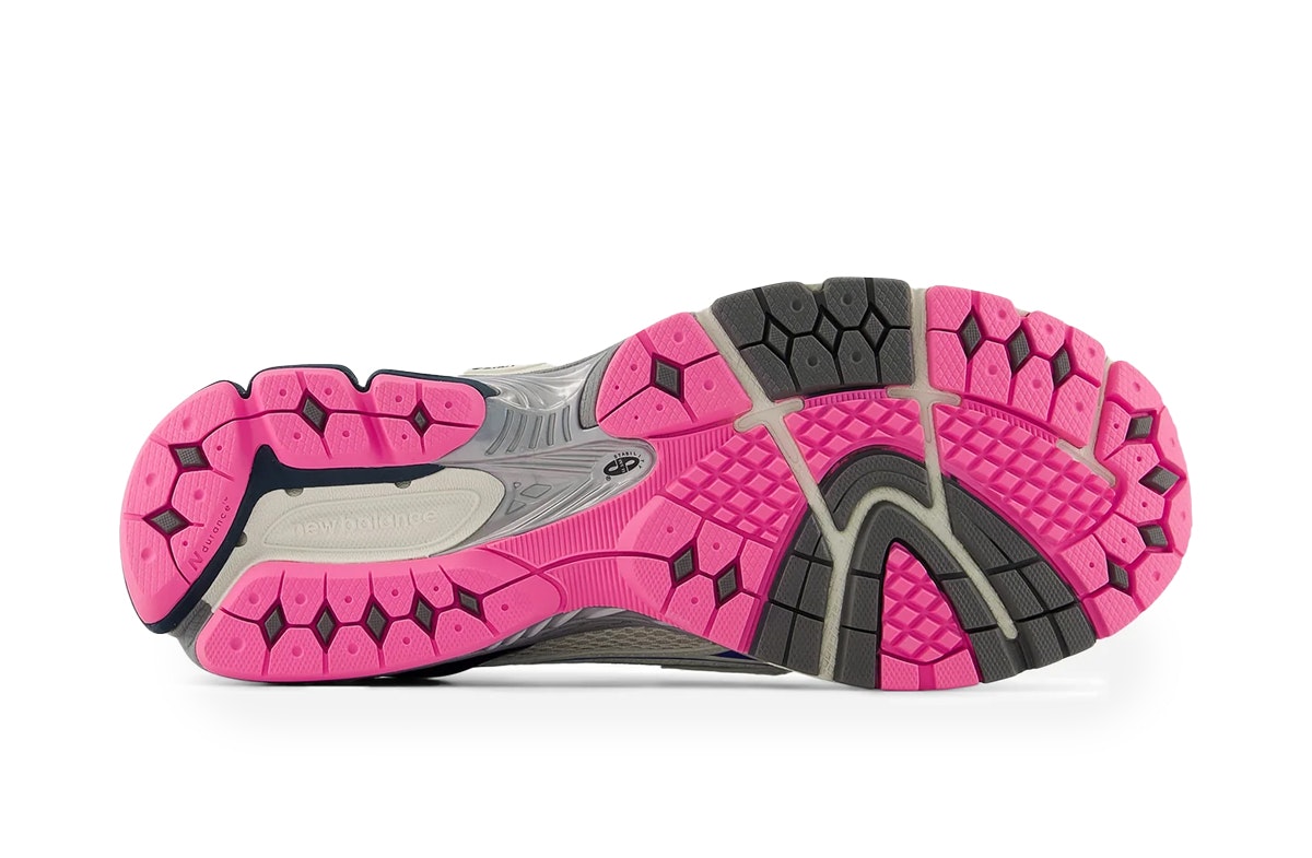 New Balance 1906L Neon