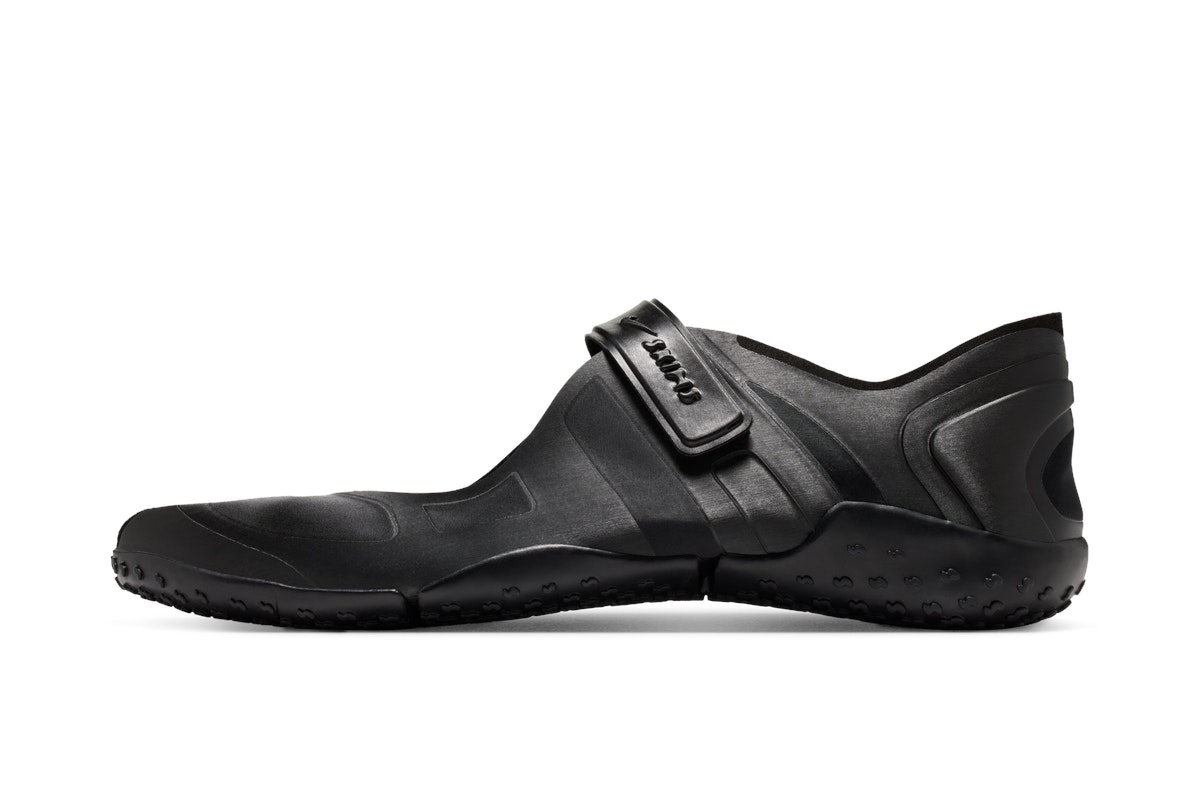 NikeSKIMS Rift Satin Black NikeSKIMS Rift Satin Black