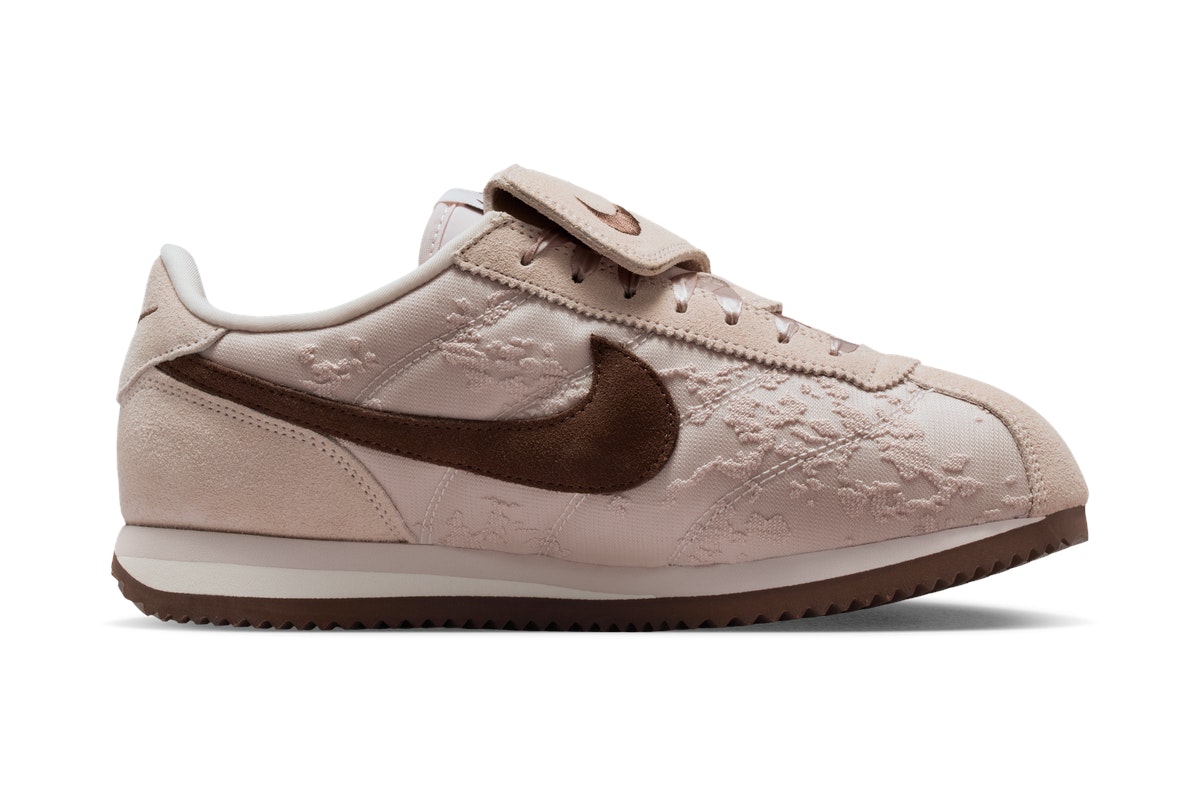 NIke Cortez Textile Silt Red