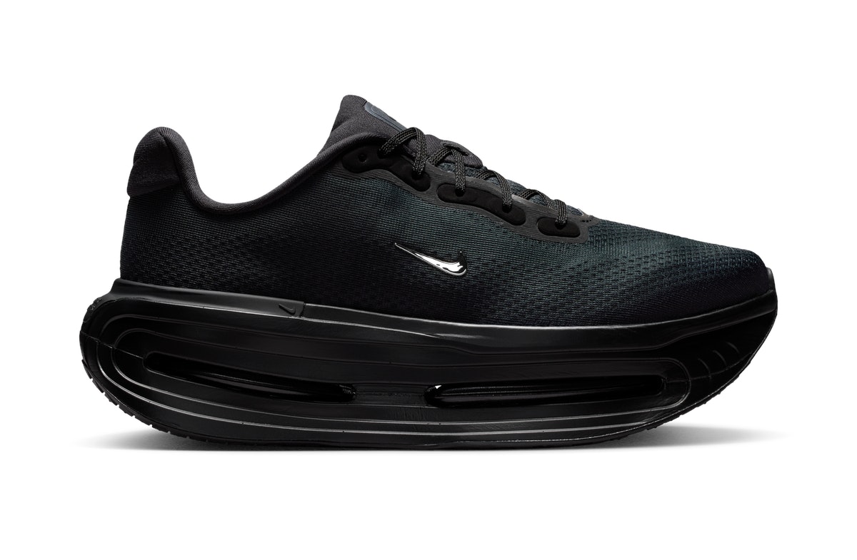 Nike Vomero Premium Mini-Swosh Black Nike Vomero Premium Mini-Swosh Black