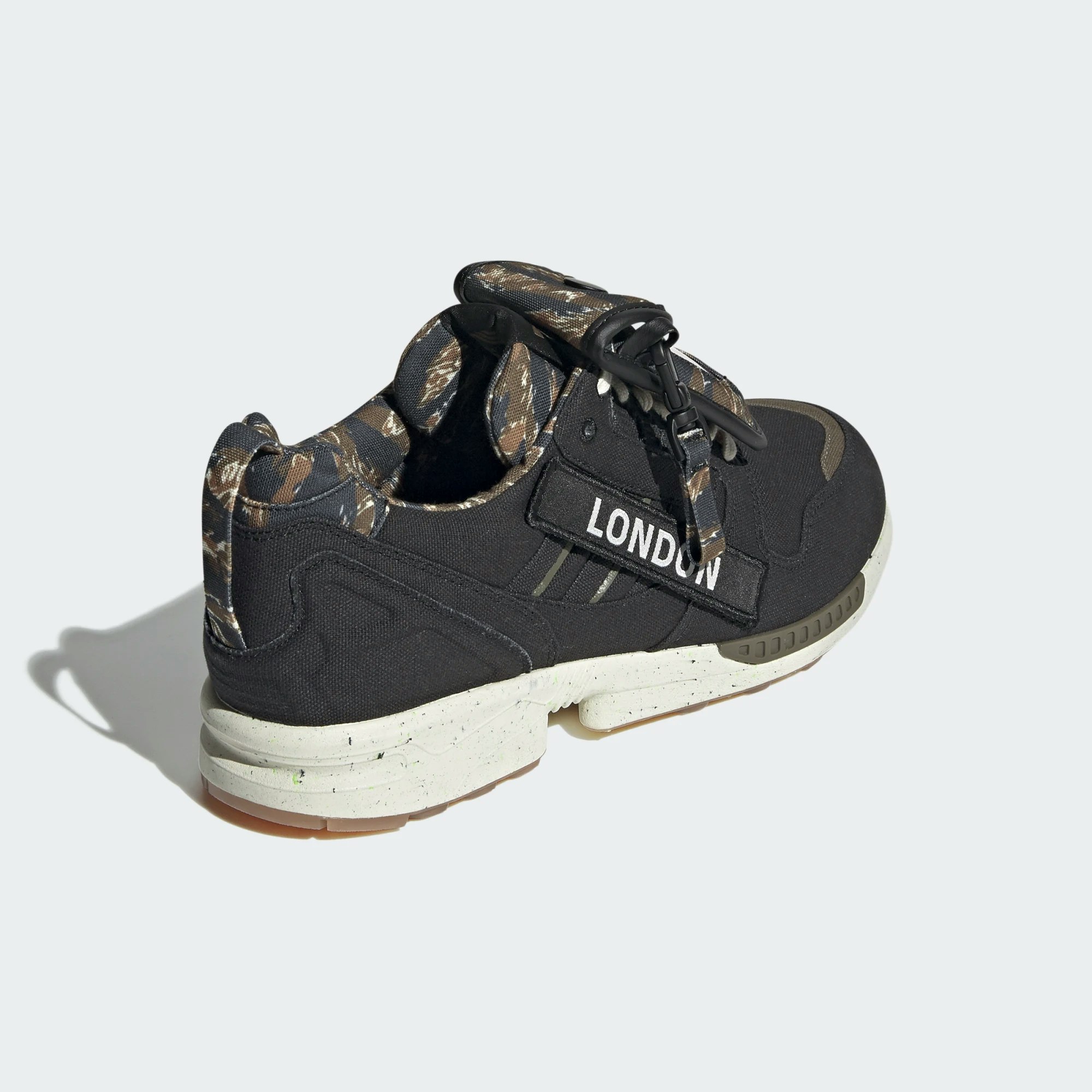 adidas ZX 8000 "Out There" adidas ZX 8000 "Out There"