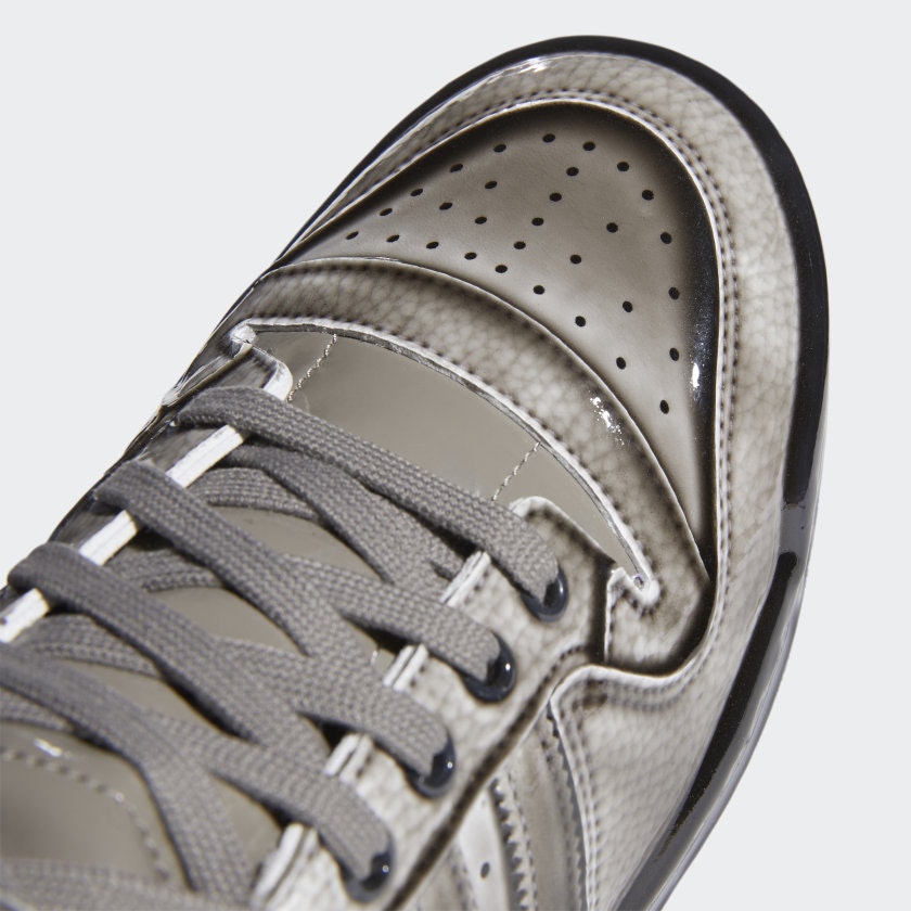 Jeremy Scott x adidas Forum 84 High "Glossy Smoke"