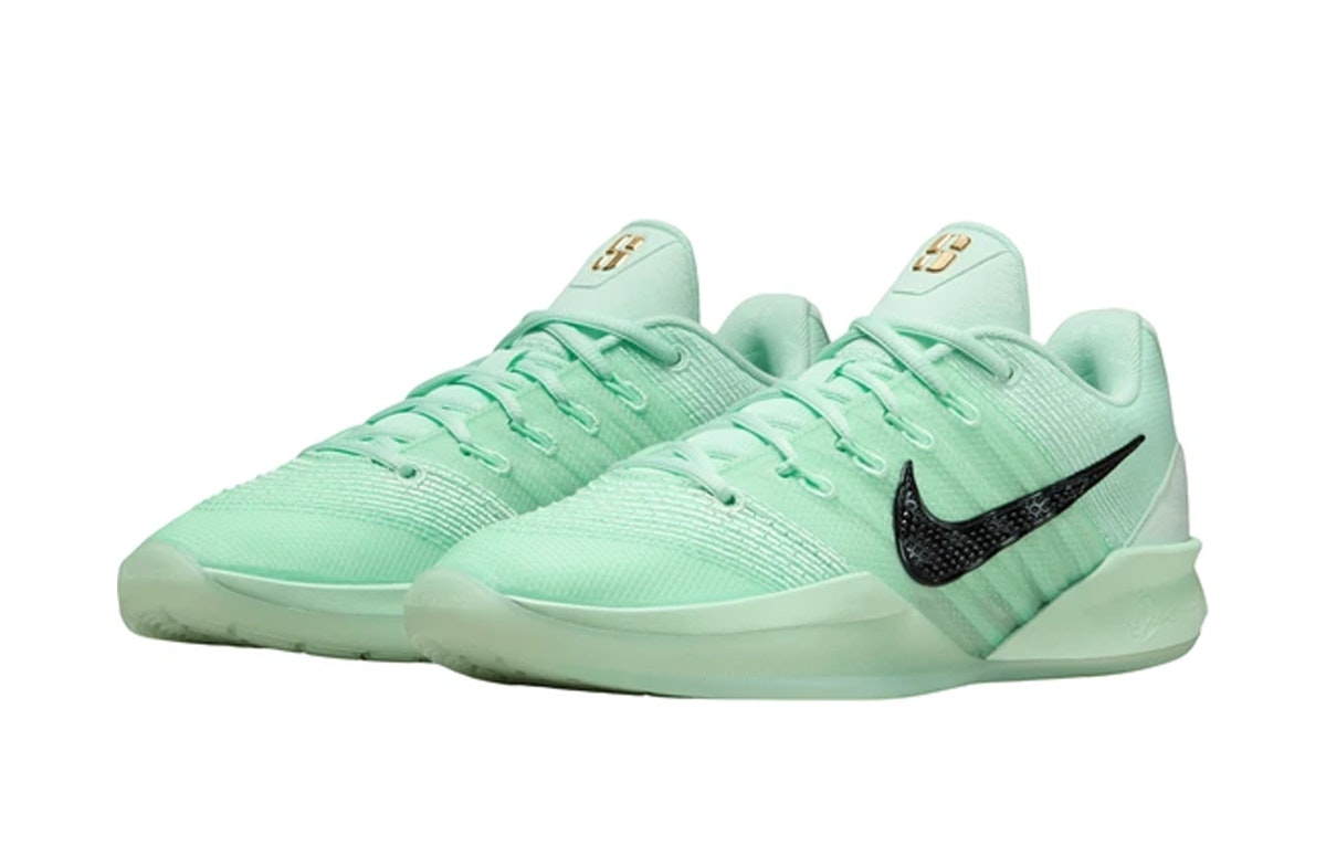 Nike Sabrina 3 Statue of Liberty