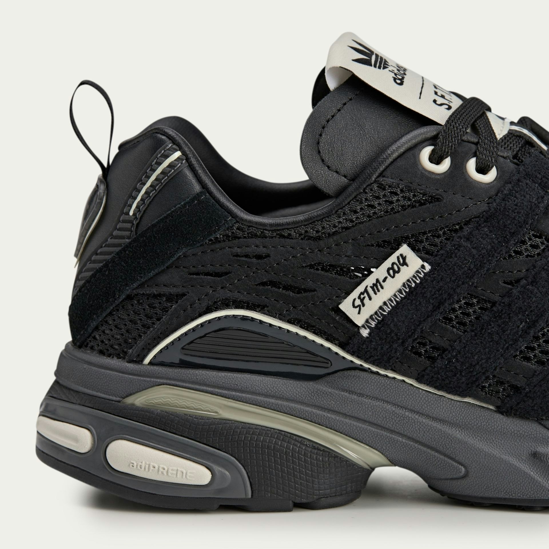 Song for the Mute x adidas Adistar Cushion "Core Black" Song for the Mute x adidas Adistar Cushion "Core Black"