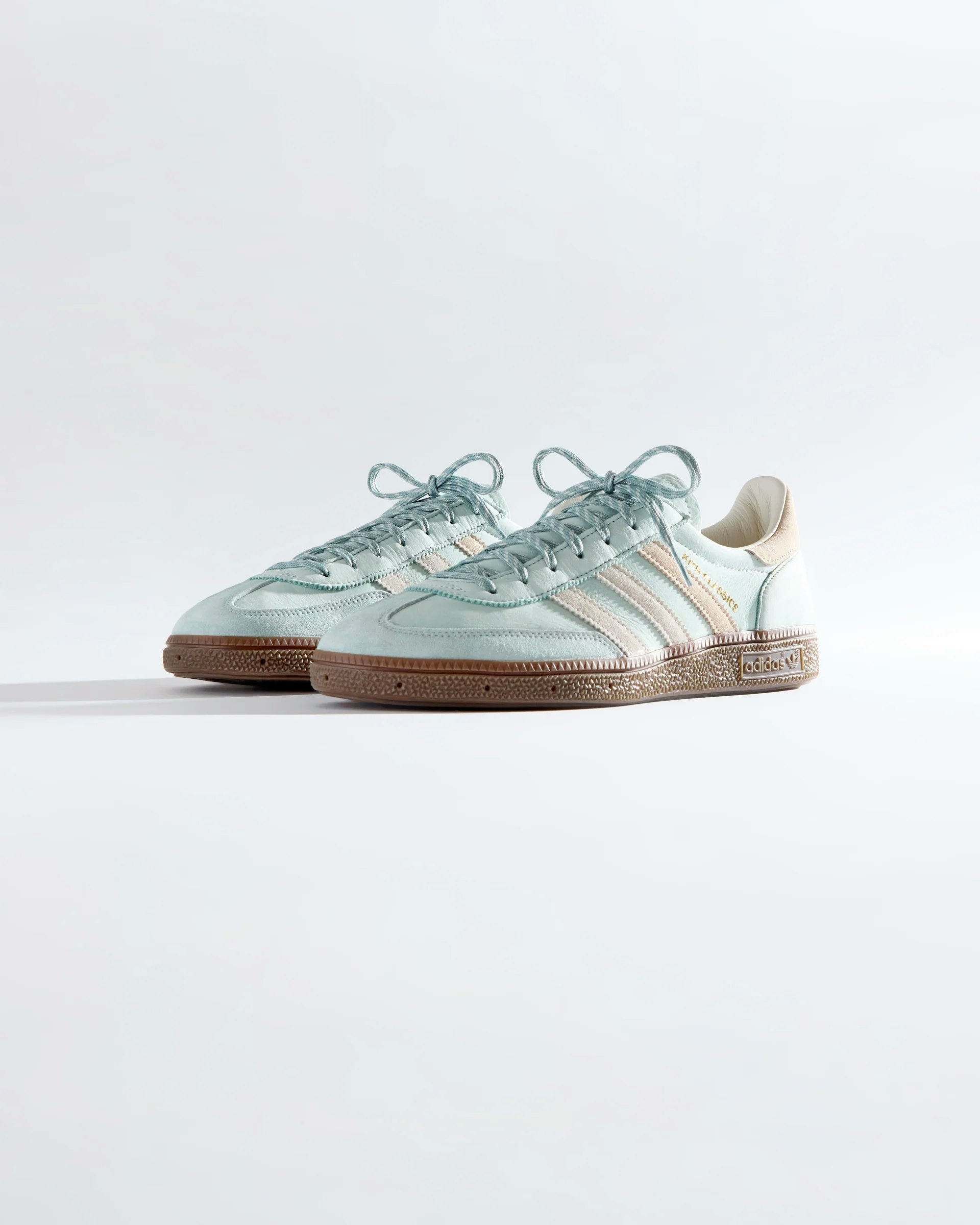 Kith x adidas Handball Spezial "Summer 2024" (Amazon Green) Kith x adidas Handball Spezial "Summer 2024" (Amazon Green)