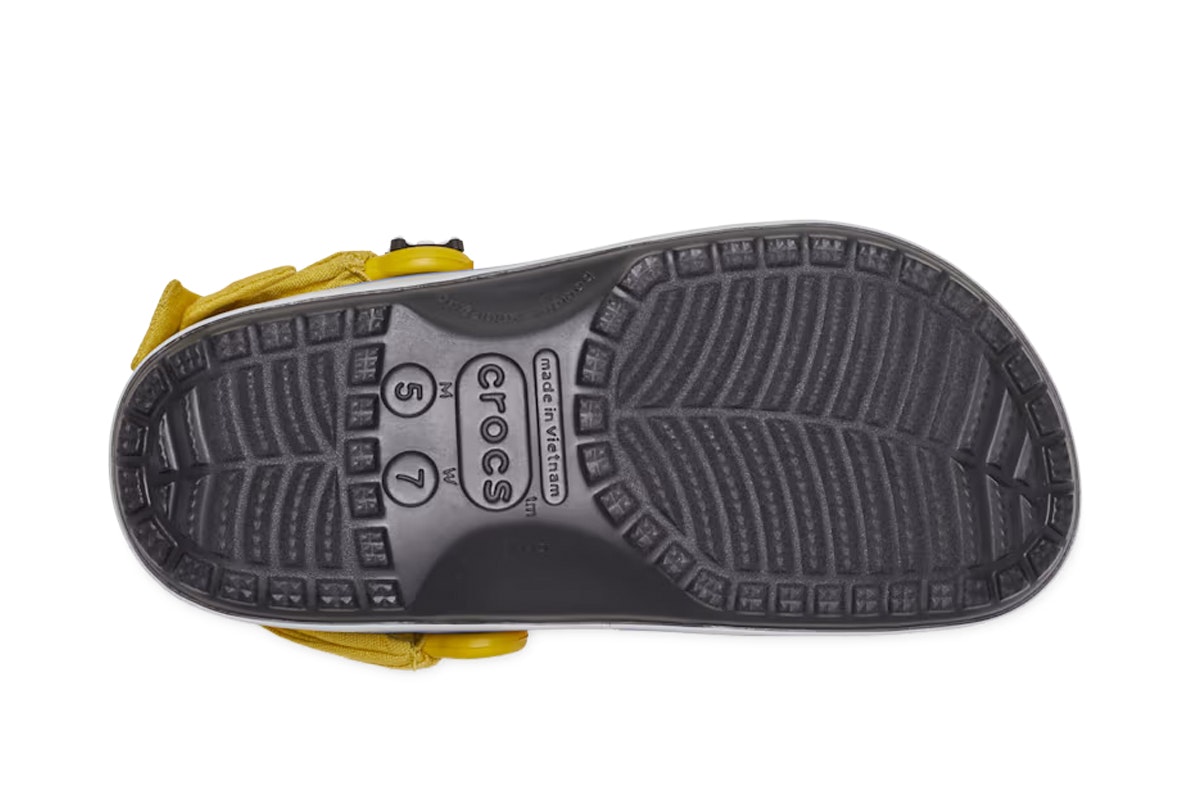 One Piece x Crocs Classic Clog Luffy One Piece x Crocs Classic Clog Luffy