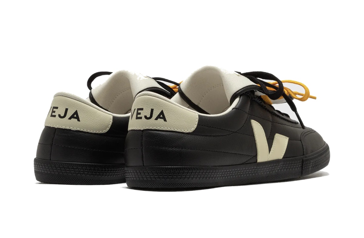 Magliano x Veja Panenka Leather Black