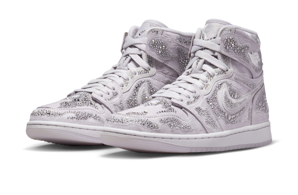 Swarovski x Nike Air Jordan 1 Retro High OG Vast Grey