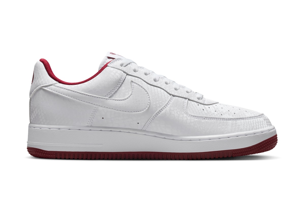 Kobe Bryant x Nike Air Force 1 Low Lower Merion Aces Home
