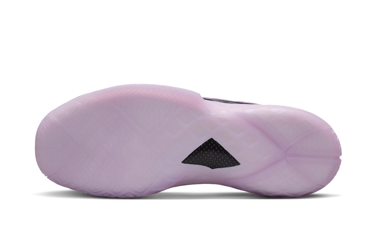 Nike Kobe 3 Low Protro Pink Quartz Nike Kobe 3 Low Protro Pink Quartz