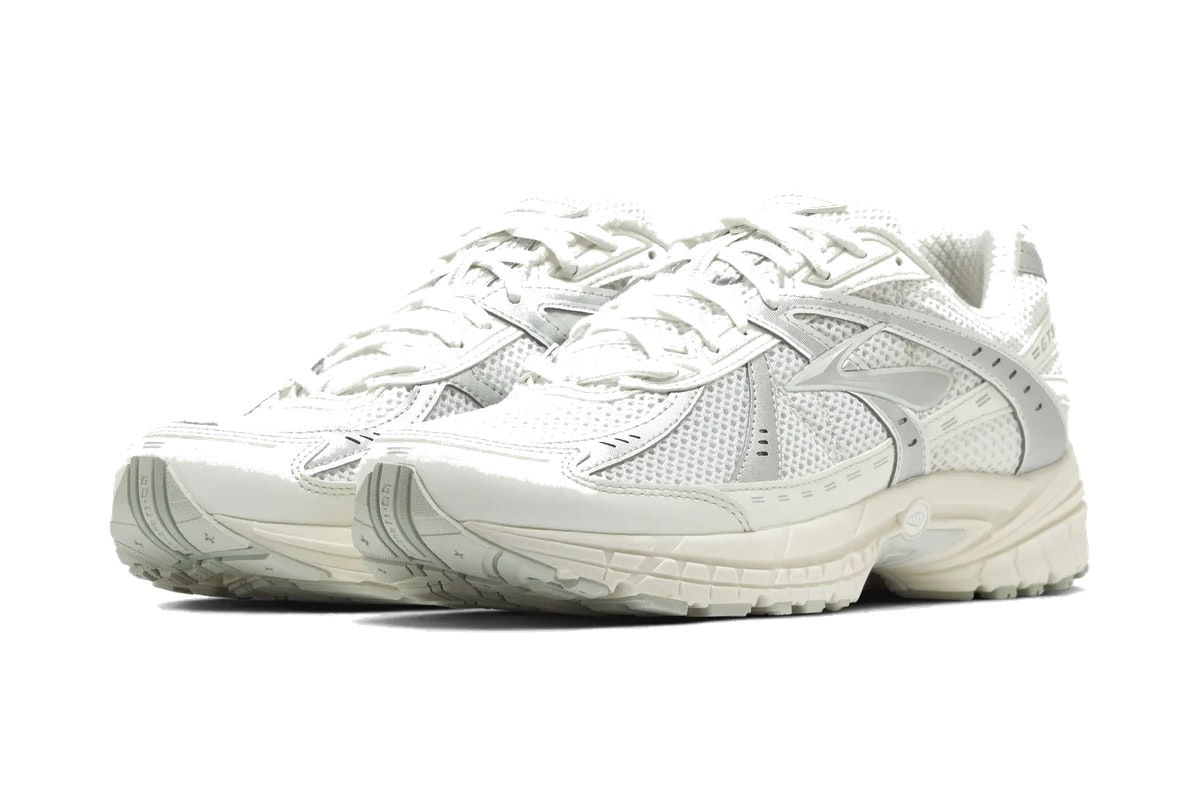 Brooks Adrenaline GTS 10 White Brooks Adrenaline GTS 10 White