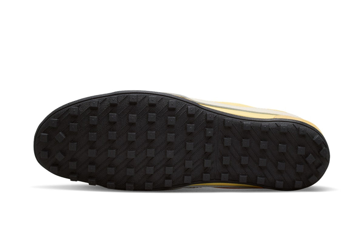 Nike Moon Shoe Soft Yellow Nike Moon Shoe Soft Yellow