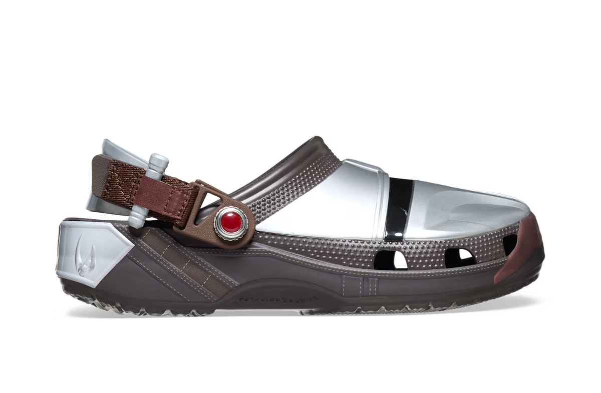 Star Wars x Crocs Classic Clog Mandalorian Star Wars x Crocs Classic Clog Mandalorian