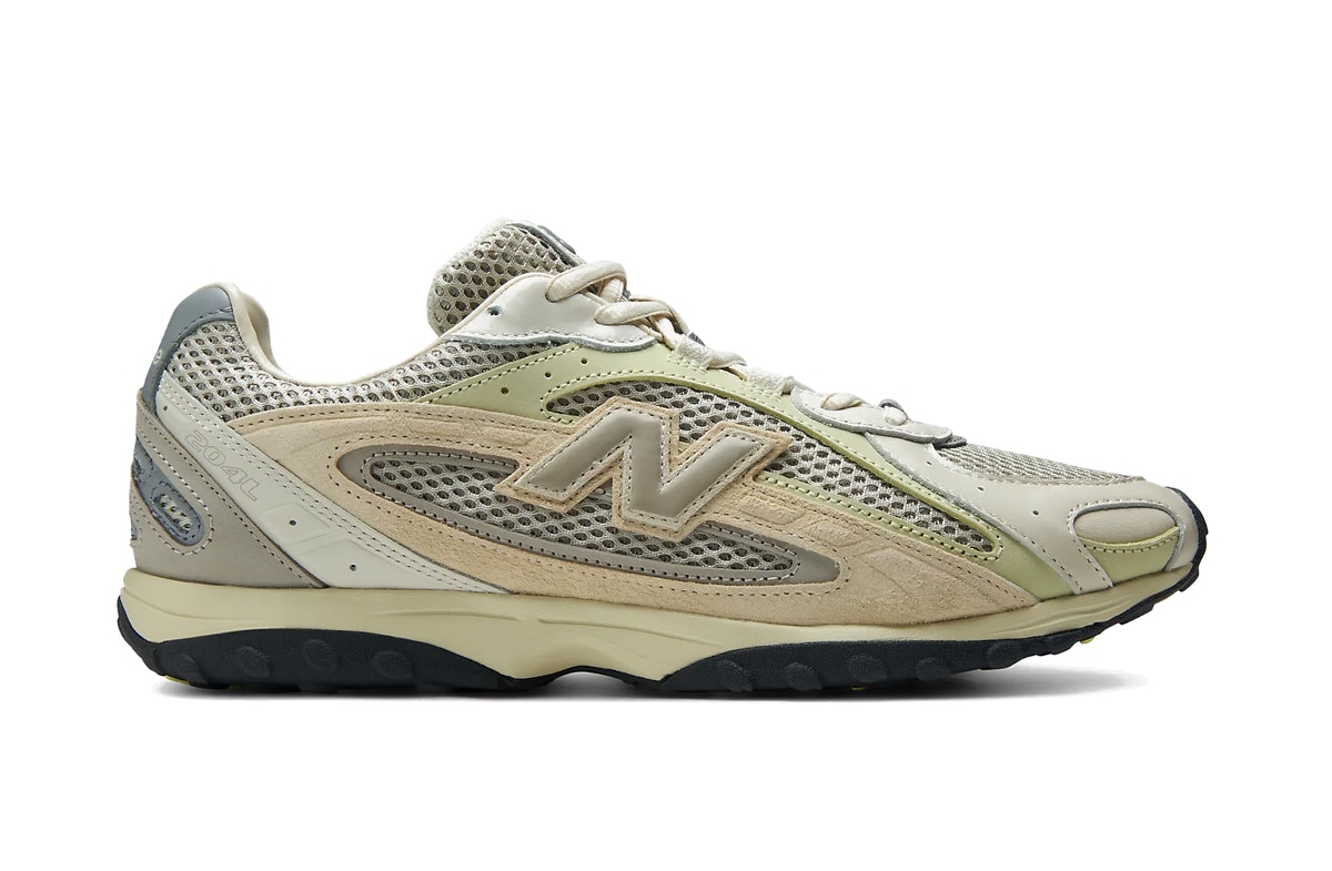 AURALEE x New Balance 204L Plaza Taupe