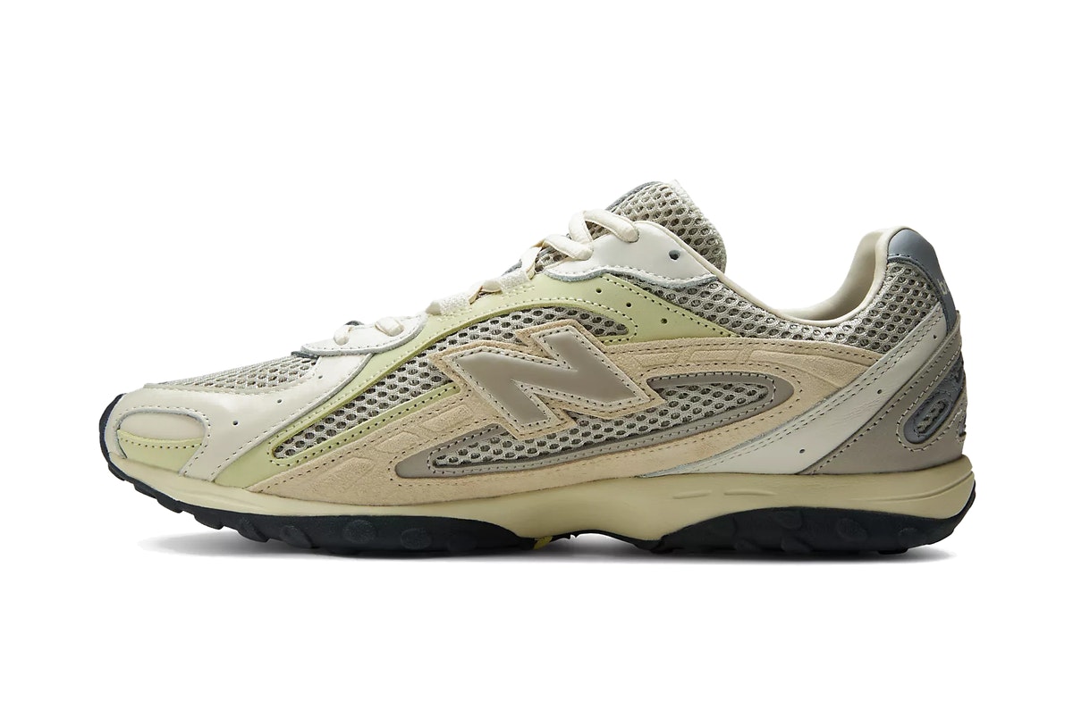 AURALEE x New Balance 204L Plaza Taupe