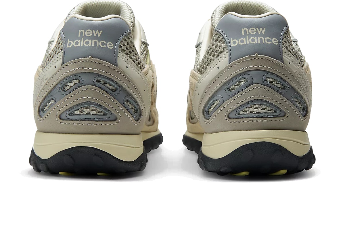 AURALEE x New Balance 204L Plaza Taupe