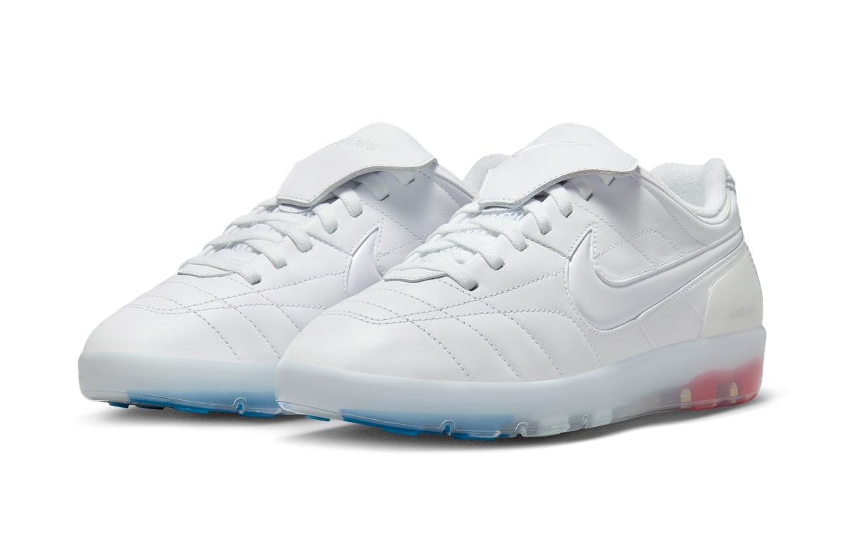 Jacquemus x Nike Cryoshot Tiempo R10 France