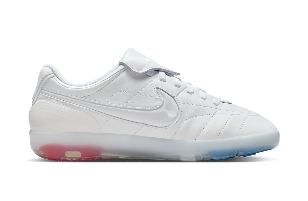 Jacquemus x Nike Cryoshot Tiempo R10 France
