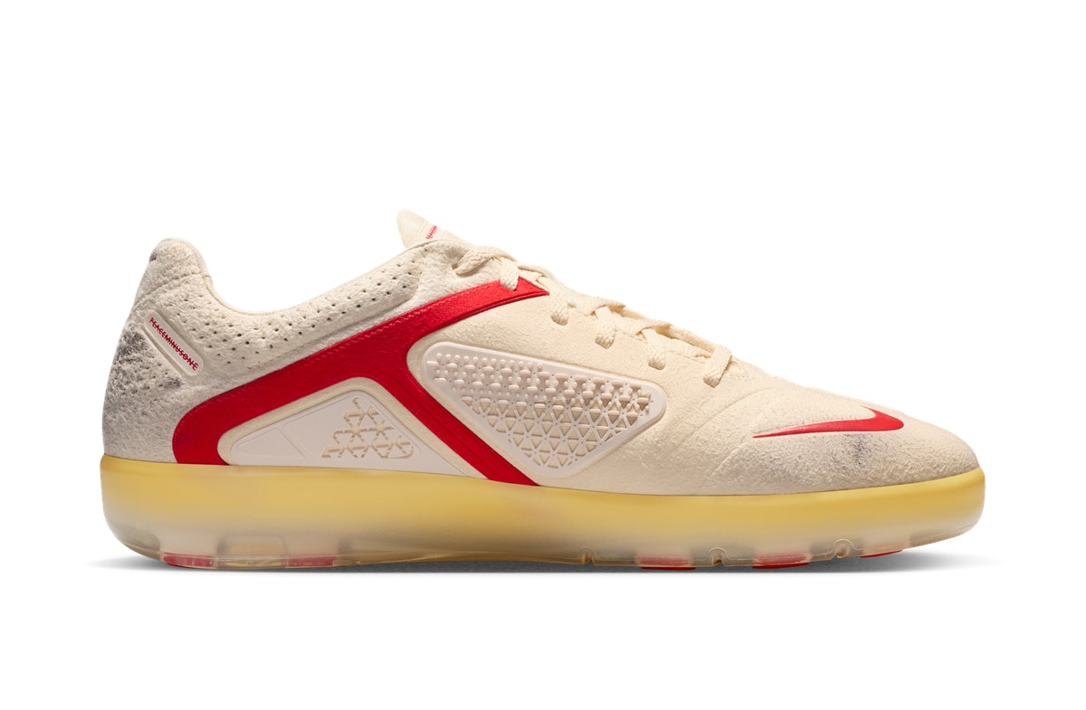 PEACEMINUSONE x Nike Cryoshot CTR360 Maestri II South Korea