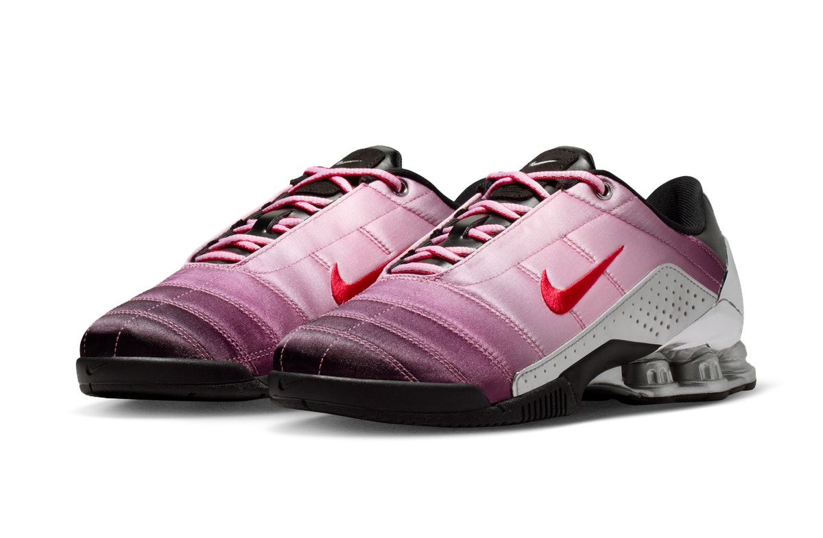 Forget-me-nots x Nike Total 90 Shox Magia Shy Pink