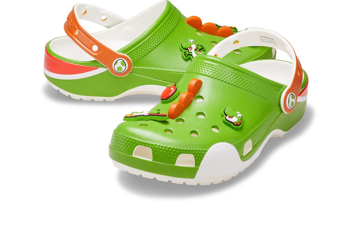 Super Mario x Crocs Classic Clog Yoshi Super Mario x Crocs Classic Clog Yoshi