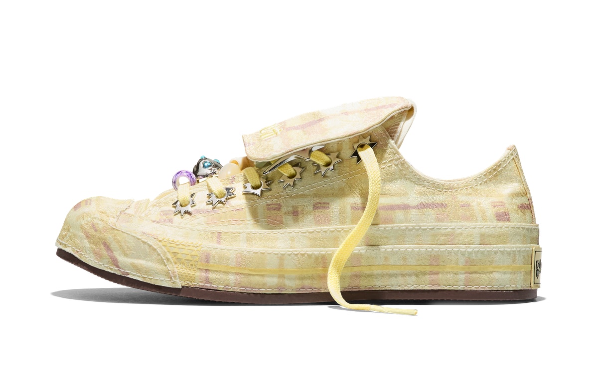 Colina Strada x Converse Chuck 70 Pastel Yellow Colina Strada x Converse Chuck 70 Pastel Yellow