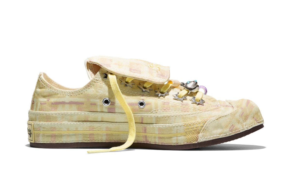 Colina Strada x Converse Chuck 70 Pastel Yellow Colina Strada x Converse Chuck 70 Pastel Yellow