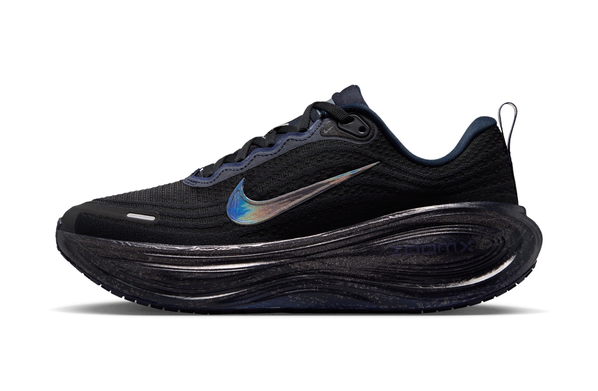 Keely Hodgkinson x Nike Vomero Plus Pitch Blue Keely Hodgkinson x Nike Vomero Plus Pitch Blue