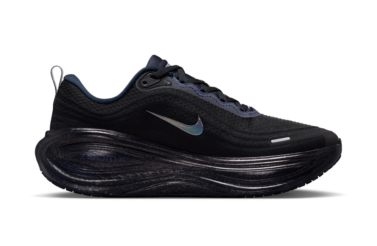 Keely Hodgkinson x Nike Vomero Plus Pitch Blue Keely Hodgkinson x Nike Vomero Plus Pitch Blue