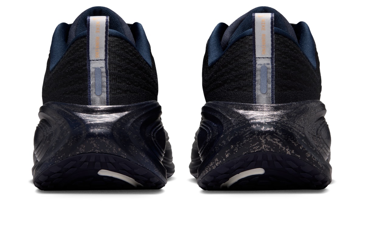 Keely Hodgkinson x Nike Vomero Plus Pitch Blue Keely Hodgkinson x Nike Vomero Plus Pitch Blue