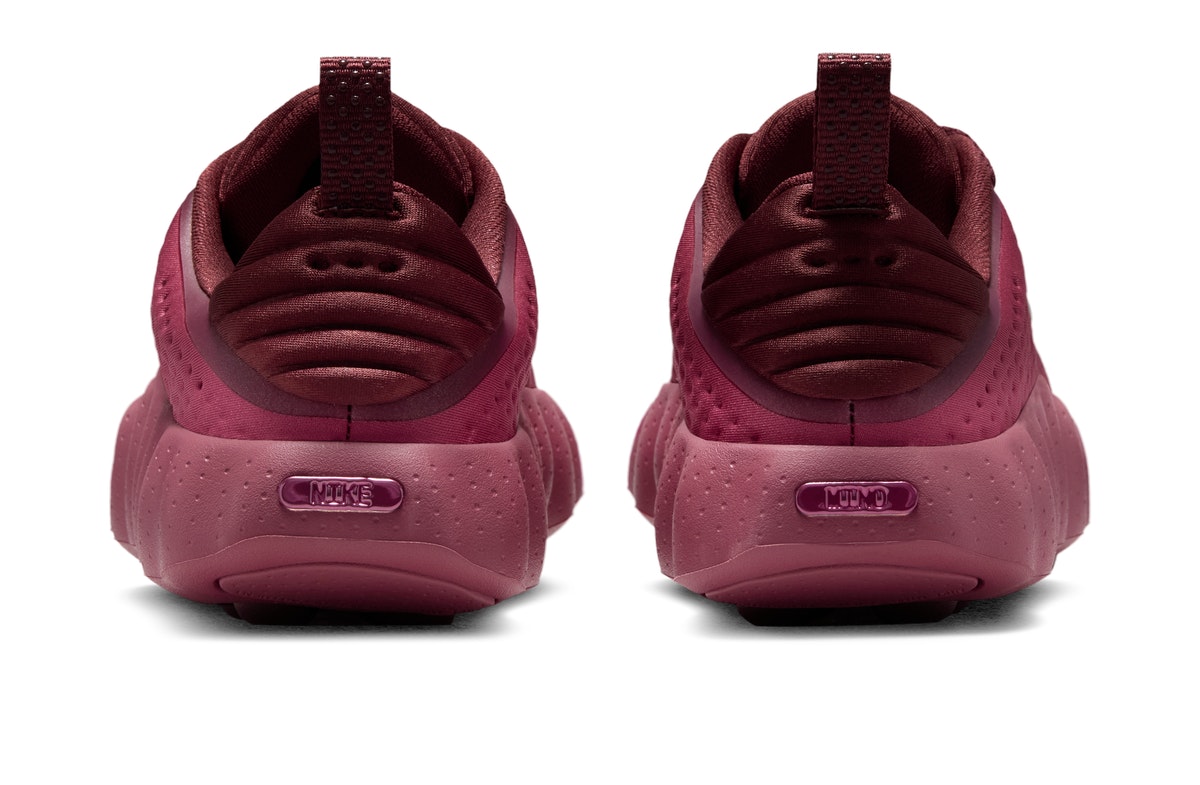 Nike Mind 002 Pink Smoke Nike Mind 002 Pink Smoke