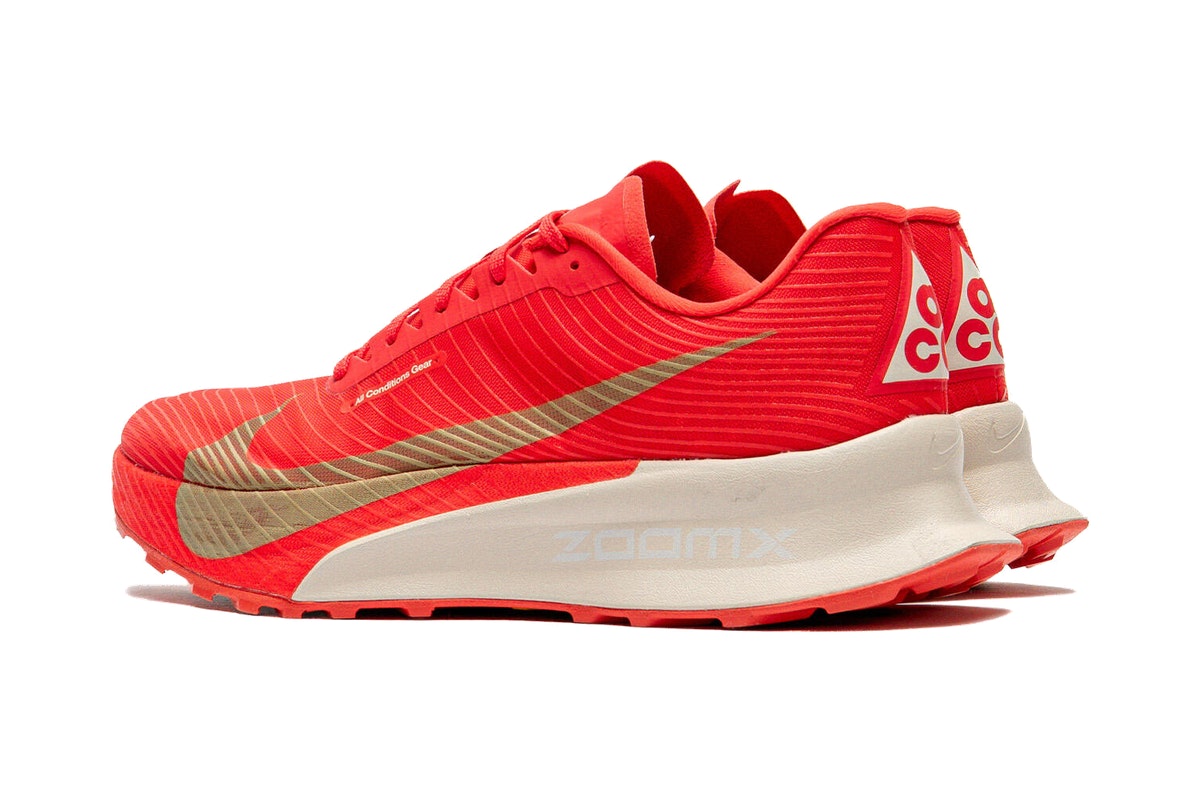 Nike ACG ZoomX Ultrafly Trail Light Crimson Nike ACG ZoomX Ultrafly Trail Light Crimson