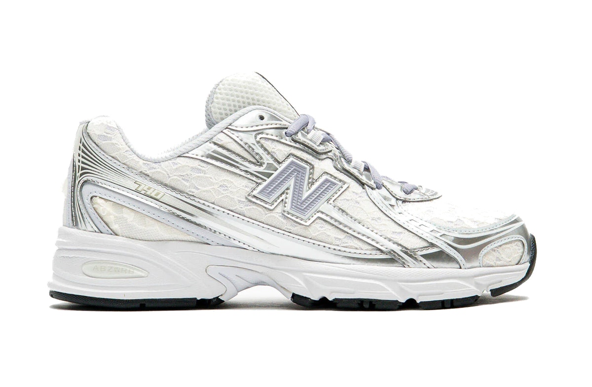 New Balance 740 Linen Silver Metallic New Balance 740 Linen Silver Metallic